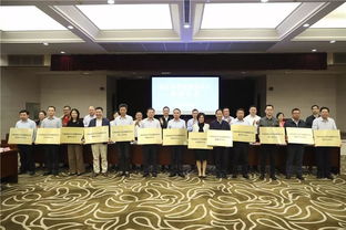 徐匯區(qū)舉行政府工作會(huì)議暨區(qū)營(yíng)商服務(wù)中心揭牌儀式 會(huì)議服務(wù)